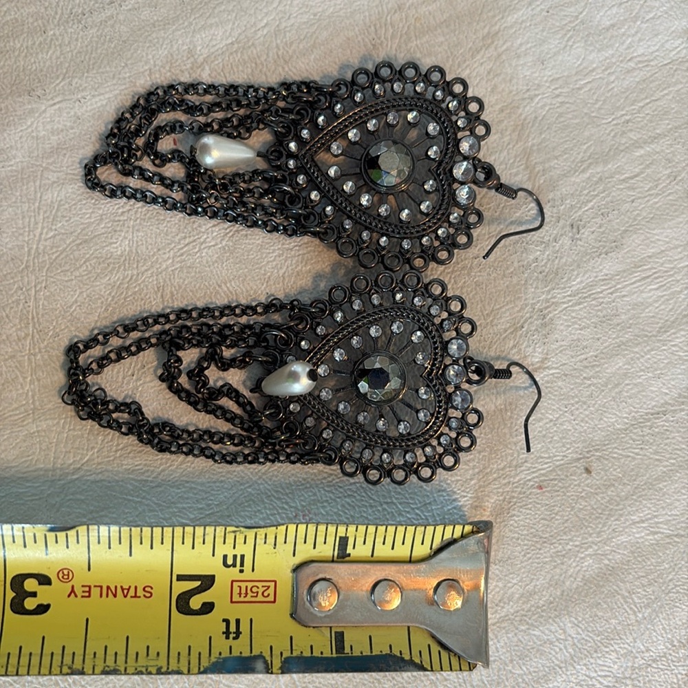 Heart shape drop earrings
